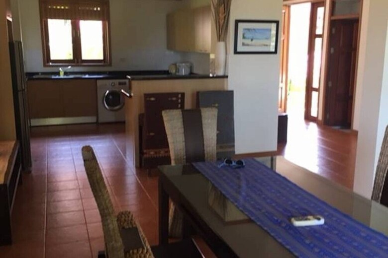 6 Bedroom Twin Villas On Beach Front Resort 11/12