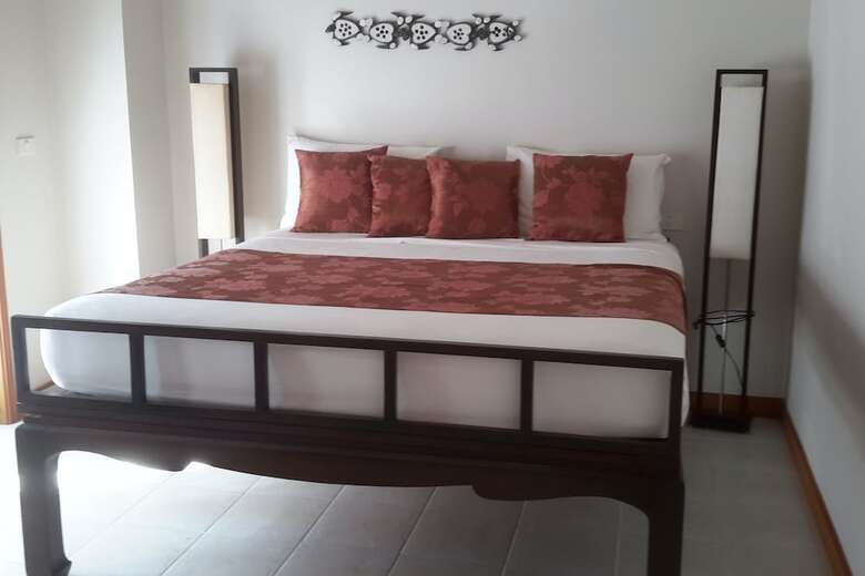 6 Bedroom Twin Villas On Beach Front Resort 11/12