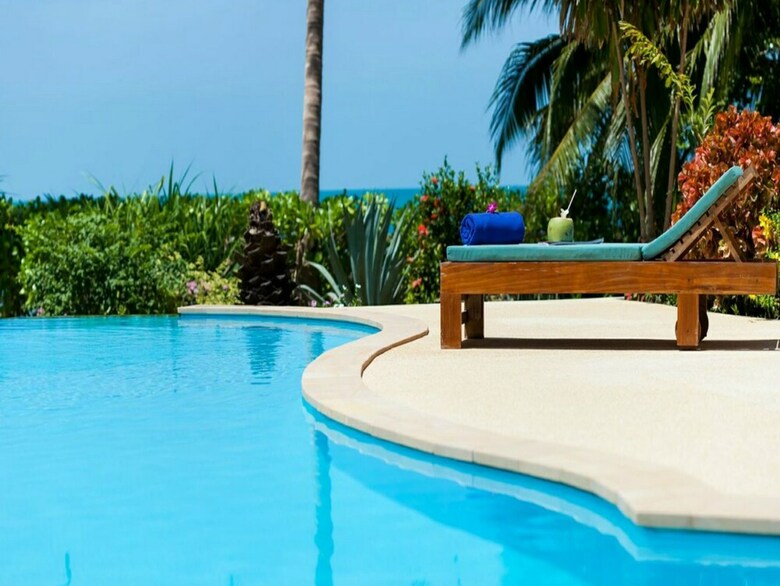 3 Bedroom Beach Front Villa Sea Breeze