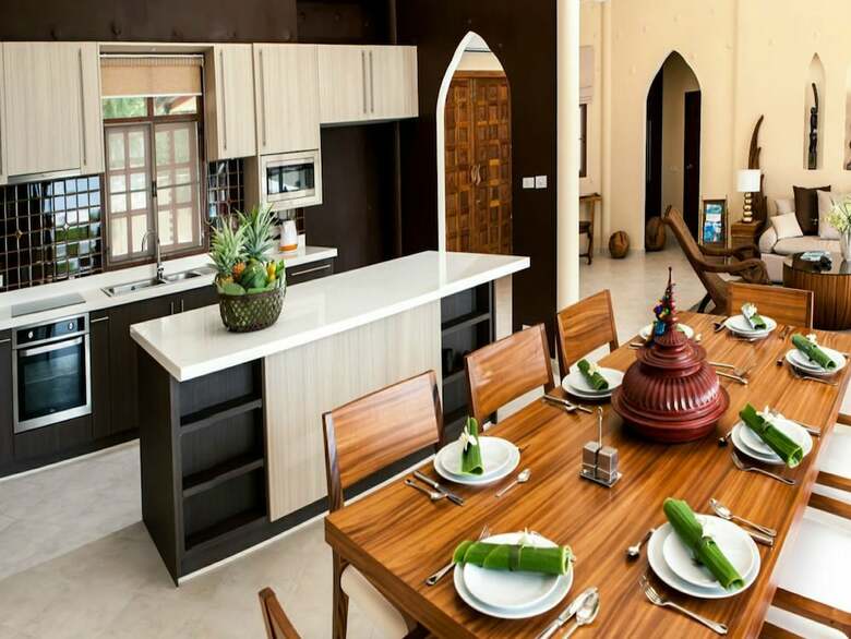 3 Bedroom Beach Front Villa Sea Breeze