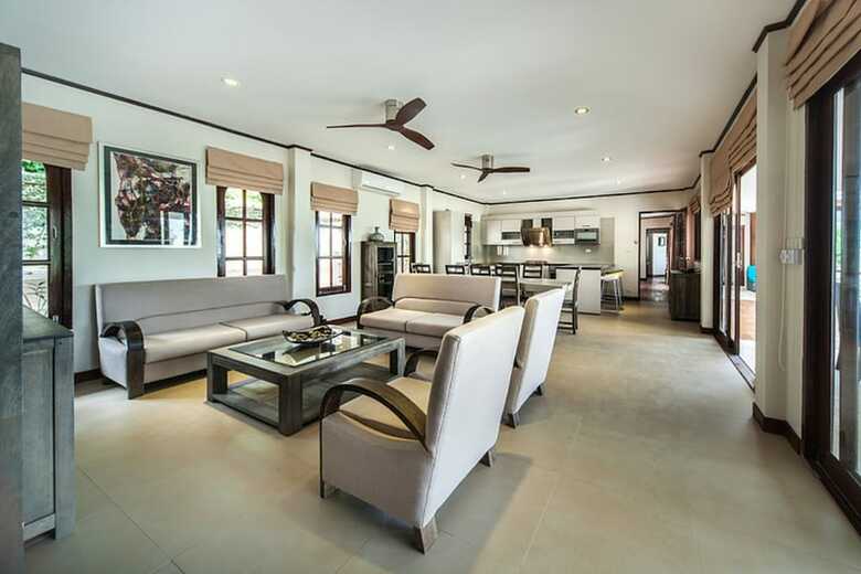 8 Bedroom Twin Villas On Samrong Bay Beach Front Resort