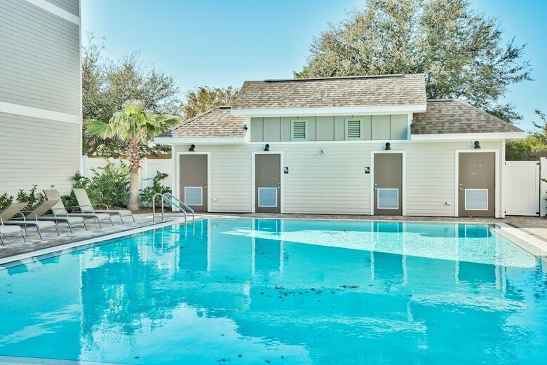 Waterside Villa Xl Pool Steps To Beach Pets