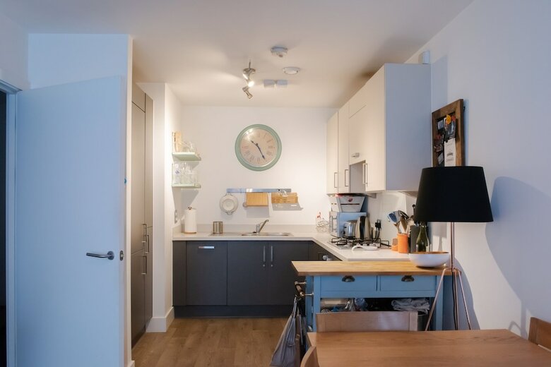Cozy Modern Apartment In East London