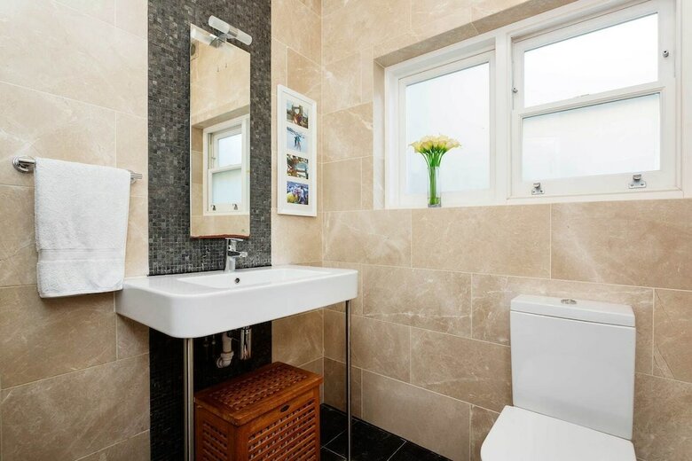 Clean Lines By Clapham Common
