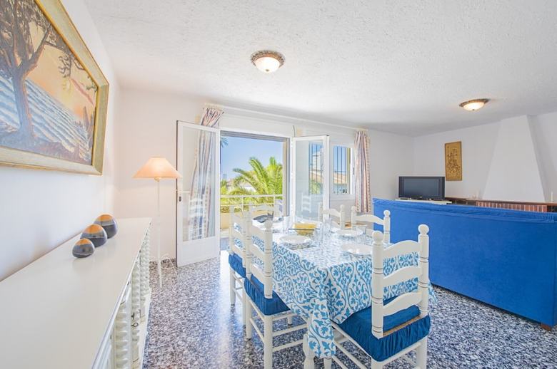 Villa - 3 Bedrooms With Pool And Wifi - 105022