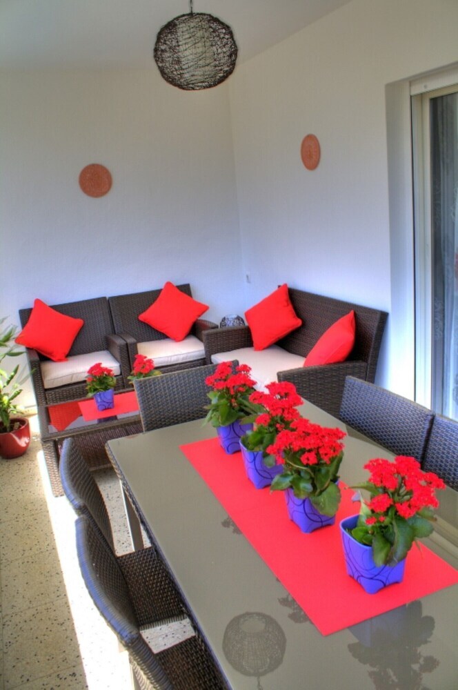 Villa - 2 Bedrooms With Pool And Wifi - 104987