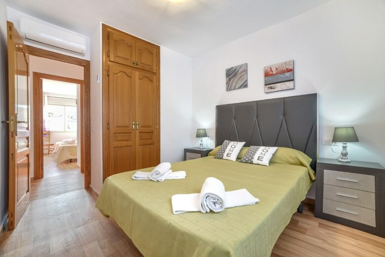 Villa - 4 Bedrooms With Pool And Wifi - 104984