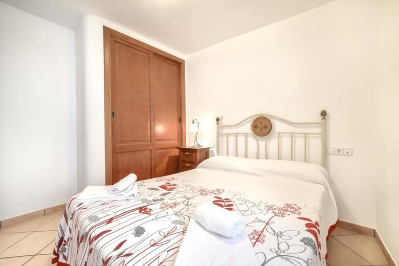 Villa - 7 Bedrooms With Pool And Wifi - 106439