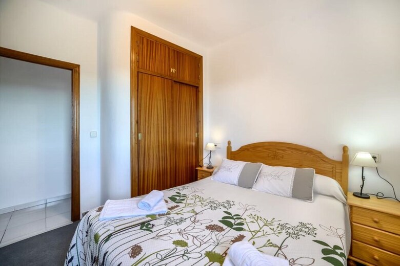 Villa - 7 Bedrooms With Pool And Wifi - 106439