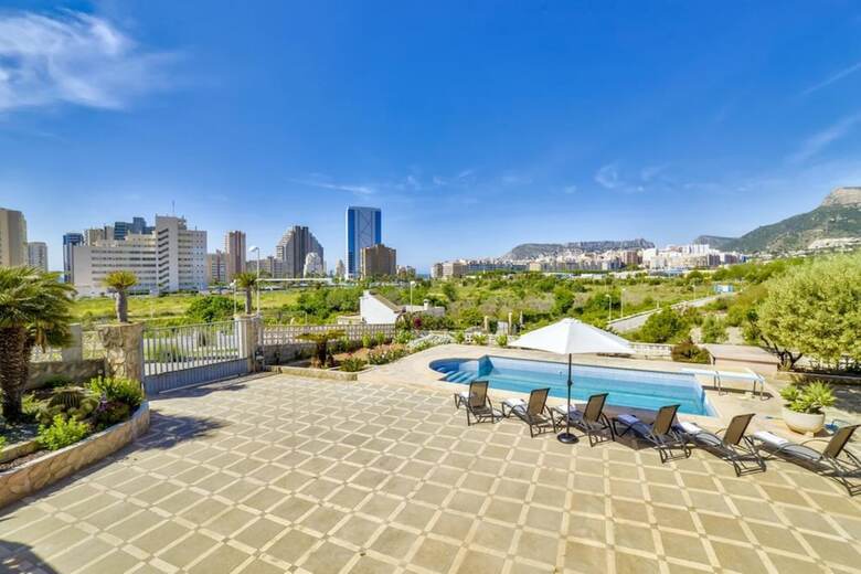 Villa - 4 Bedrooms With Pool And Wifi - 107481