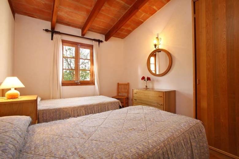 Villa - 4 Bedrooms With Pool - 103228
