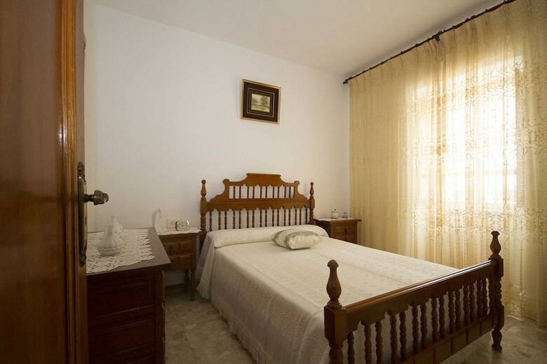 Villa House - 5 Bedrooms With Sea Views - 107775