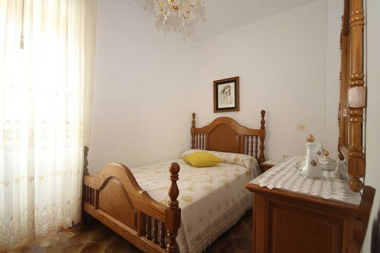Villa House - 5 Bedrooms With Sea Views - 107775