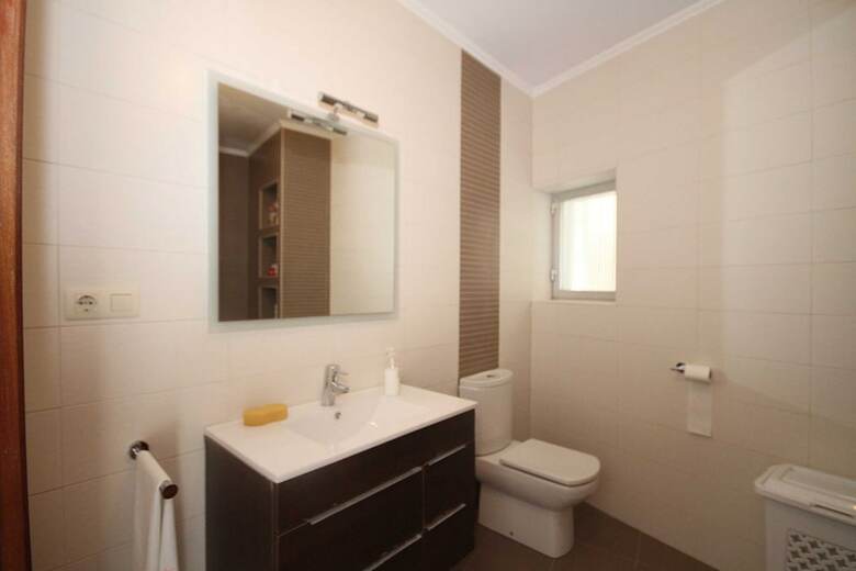 Villa House - 5 Bedrooms With Sea Views - 107775