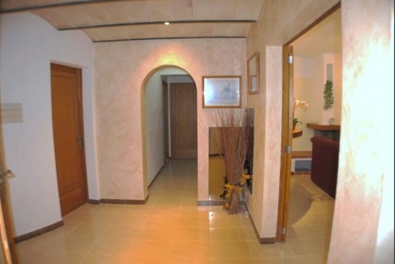 Villa - 5 Bedrooms With Pool And Wifi - 103974