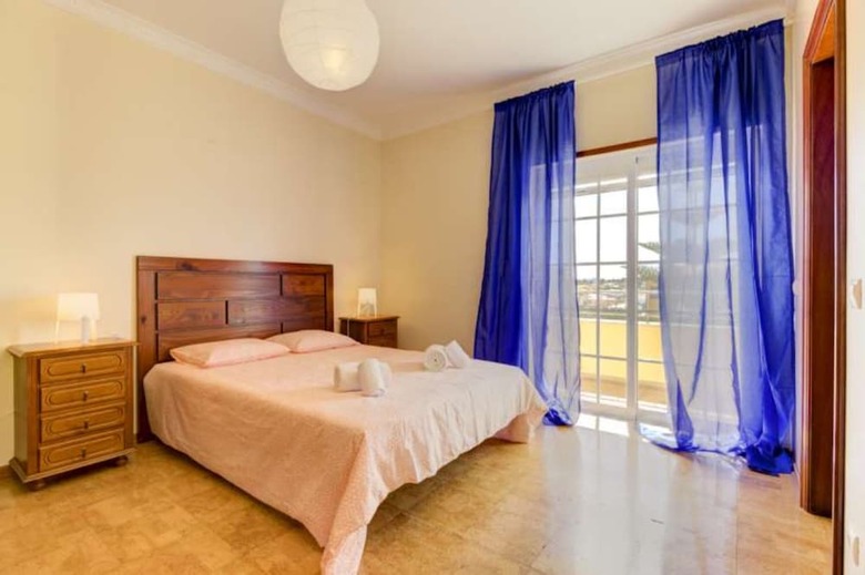 Villa - 6 Bedrooms With Pool And Wifi - 104371