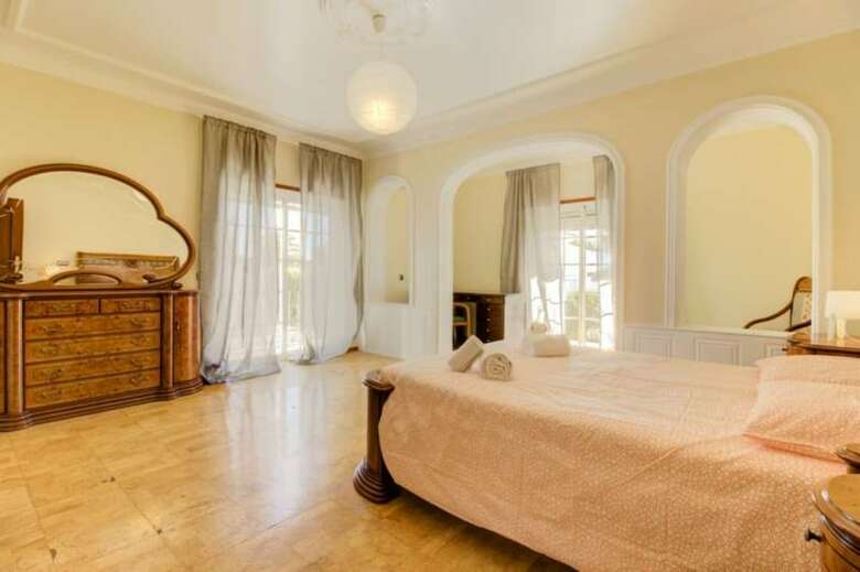 Villa - 6 Bedrooms With Pool And Wifi - 104371