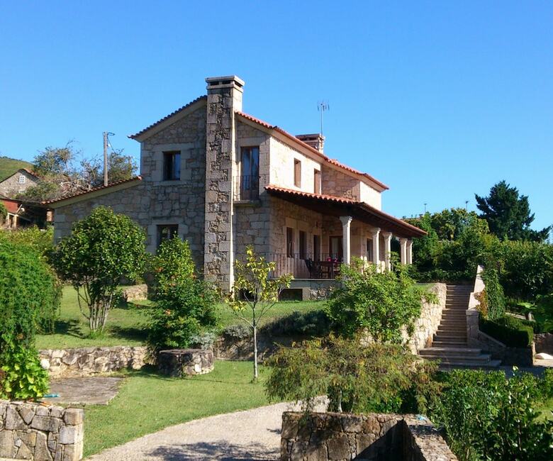 Villa - 4 Bedrooms With Pool - 107949