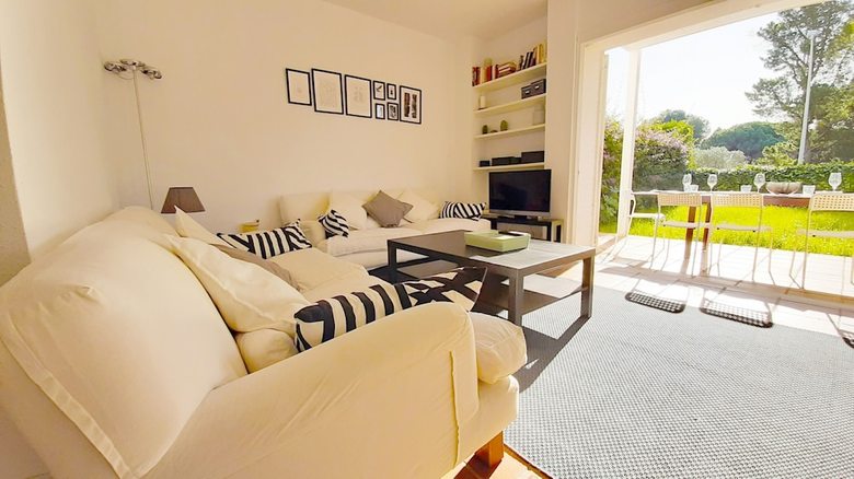 Villa - 4 Bedrooms With Pool And Wifi - 107985