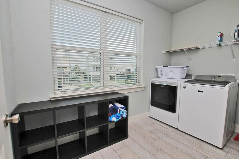 Nautical Breeze At Romeo Beach By Youngs Suncoast