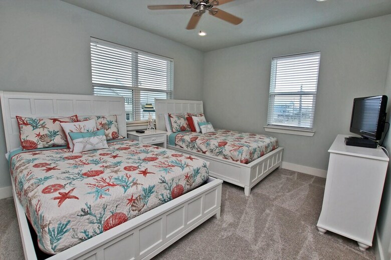 Nautical Breeze At Romeo Beach By Youngs Suncoast