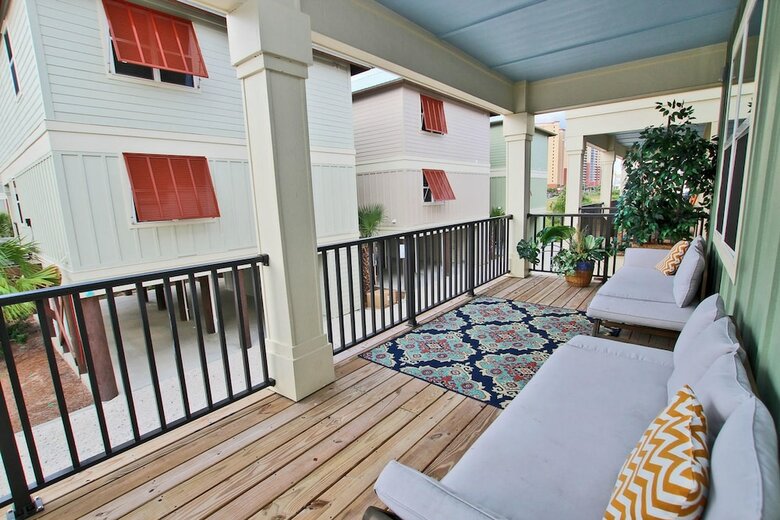 Nautical Breeze At Romeo Beach By Youngs Suncoast