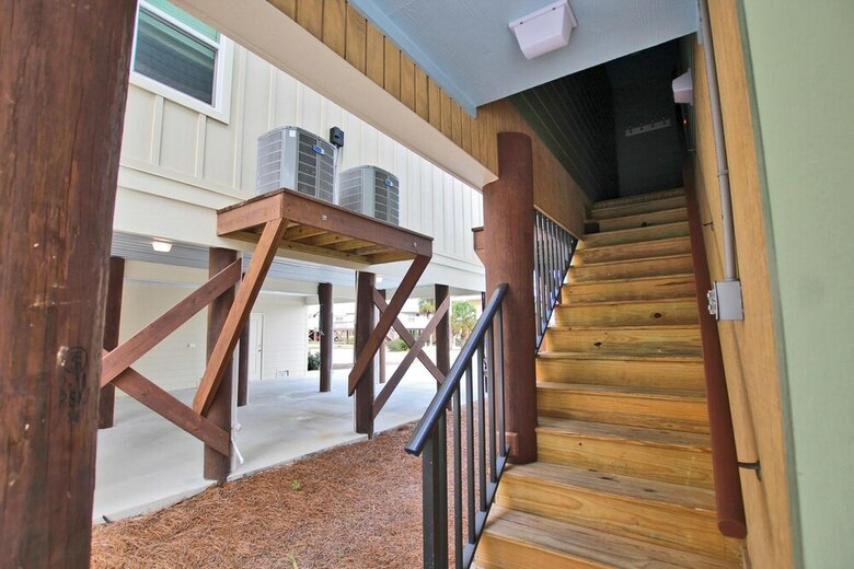 Nautical Breeze At Romeo Beach By Youngs Suncoast