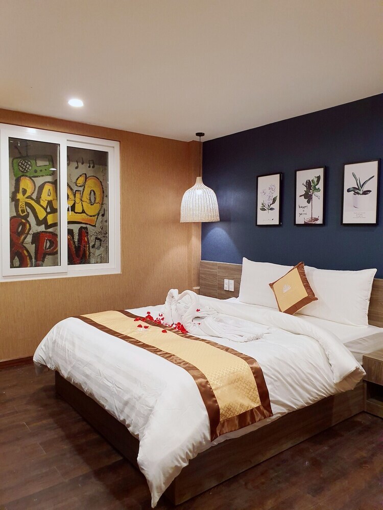 Hoa Sen Hotel 103