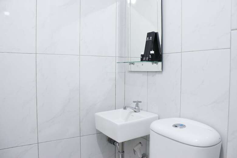 Monochrome Style Studio Room @grand Asia Afrika Apartment