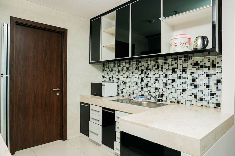 Stunning 3br At St. Moritz Apartment