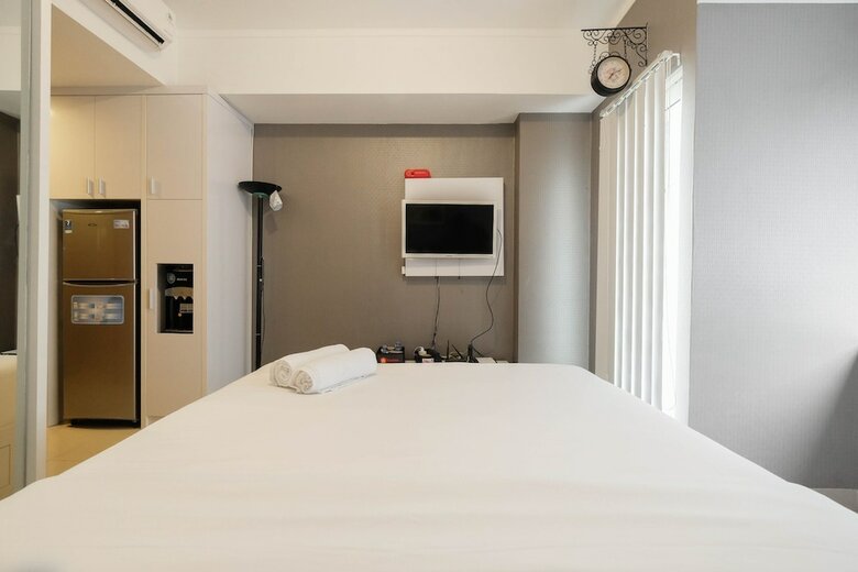 Pleasant Studio Apartment At The Oasis Cikarang