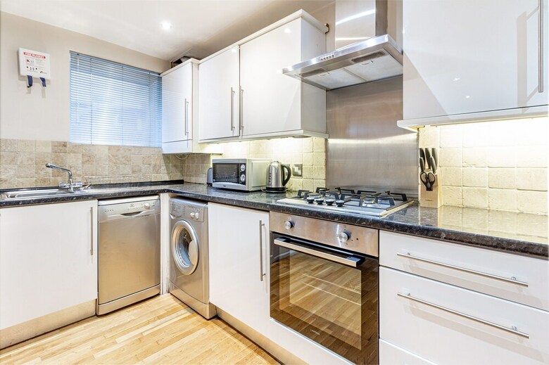 2 Bedroom Apartment Norfolk Square Guest Homes