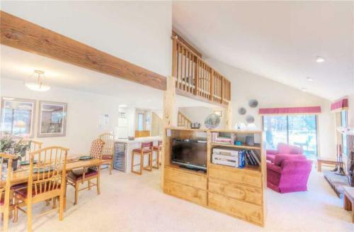 Towhee Lane 5 By Village Properties At Sunriver