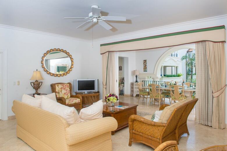 Schooner Bay 205 By Blue Sky Luxury