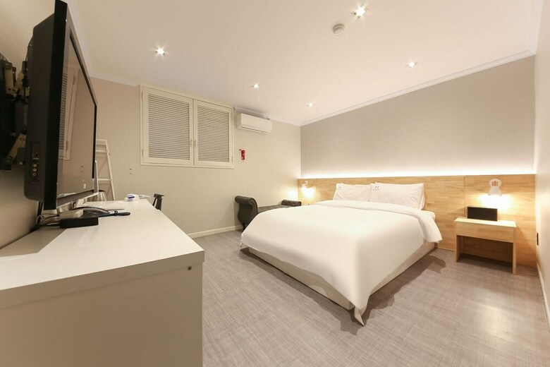 W Lounge Hotel