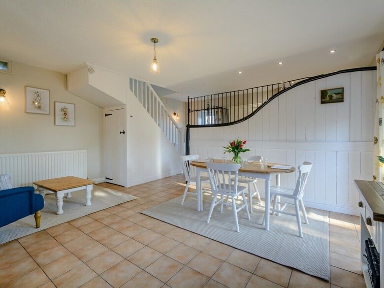 Impeccable 2-bed Cottage In Tutshill, Nr Chepstow