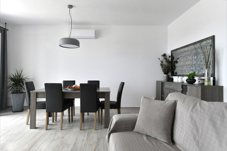 Parikia's Seaside House