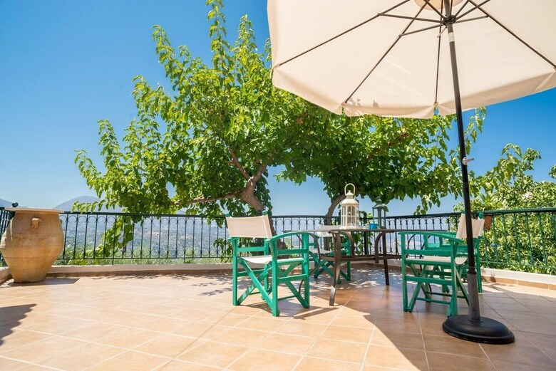 Agrilos House - Amazing Sea View - Sleeps 4