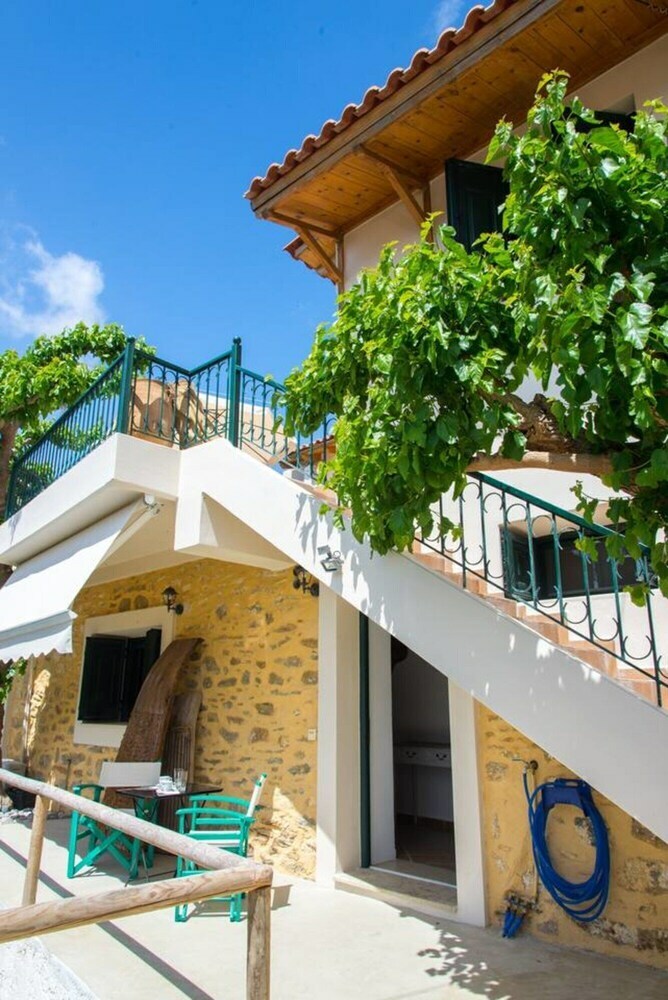 Agrilos House - Amazing Sea View - Sleeps 4