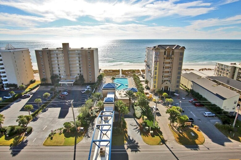 Crystal Tower By Youngs Suncoast