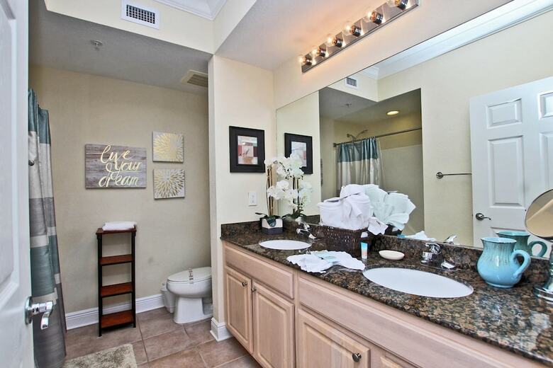 Crystal Tower By Youngs Suncoast