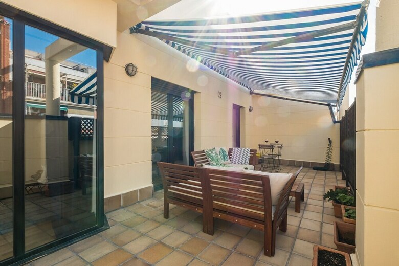 Apartamento Acogedor �tico Con Terraza En Retiro