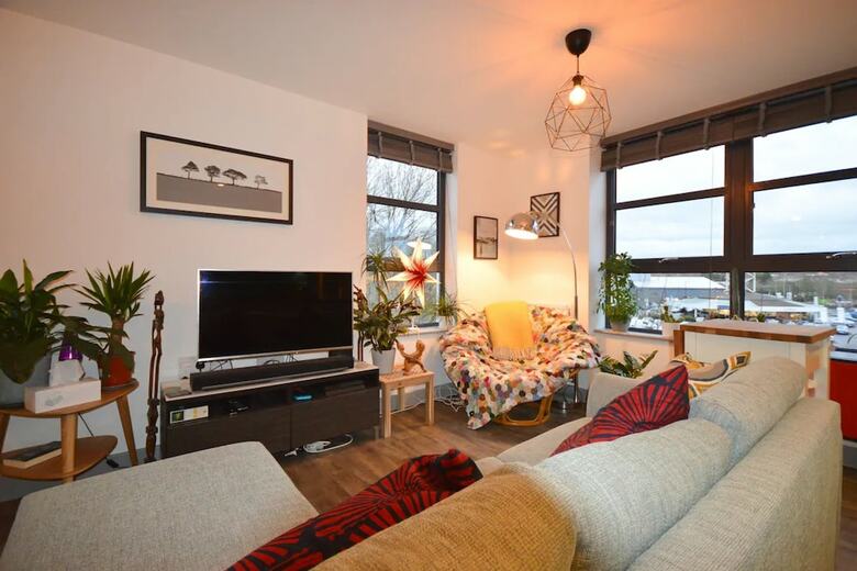 Apartamento Modern 2 Bedroom Flat In The Stylish Paintworks