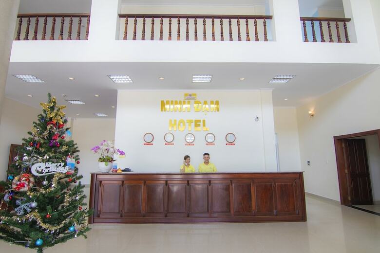 Minh Dam Hotel & Restaurant