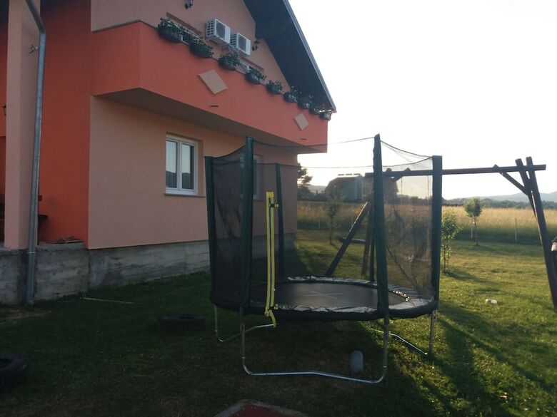 Hotel Guest House Macic