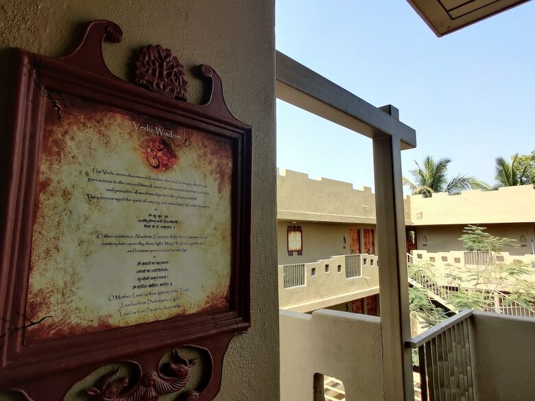 Hotel 3102bce