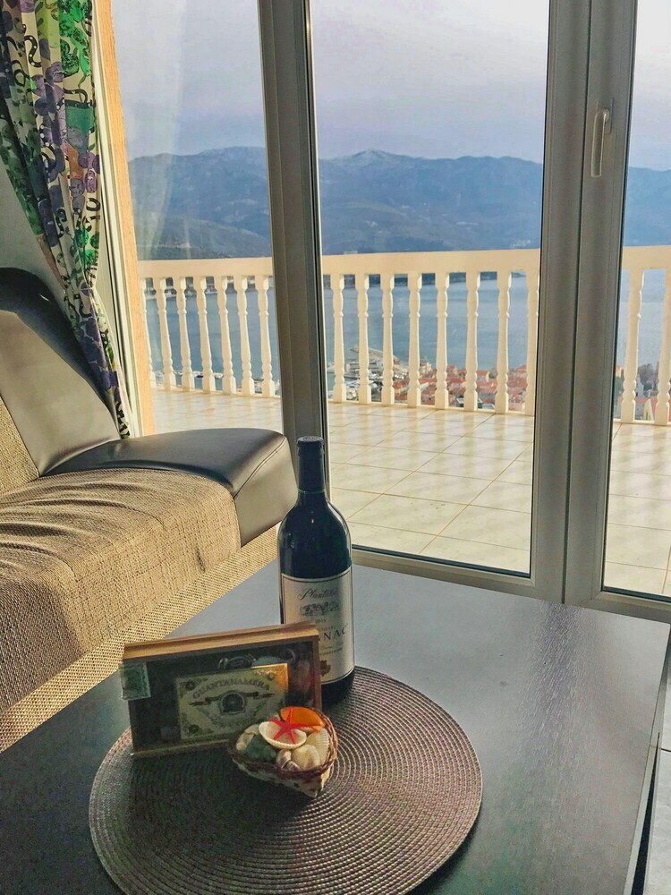Breathtaking View Apartment Budva