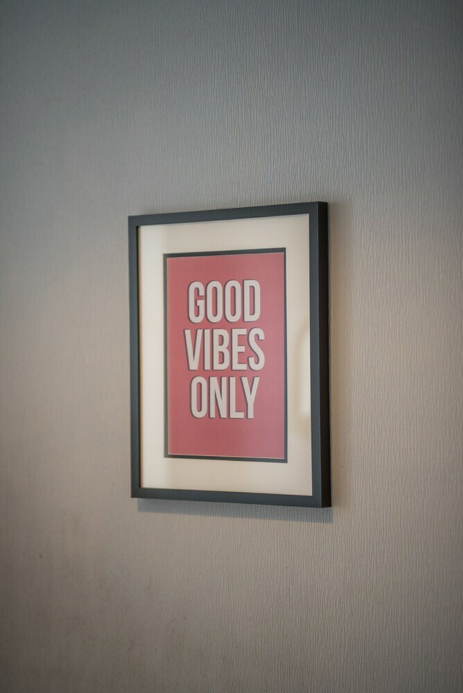 Edina � Bright City Centre Apartment
