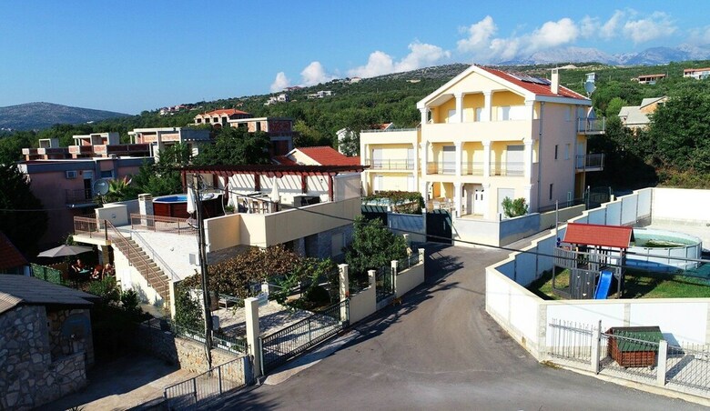 Apartamento Dagis Bungalow, Krimovica, Pet Friendly