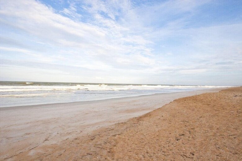 Mermaid Retreat, 2 Bedrooms, Canal Front, Sleeps 6